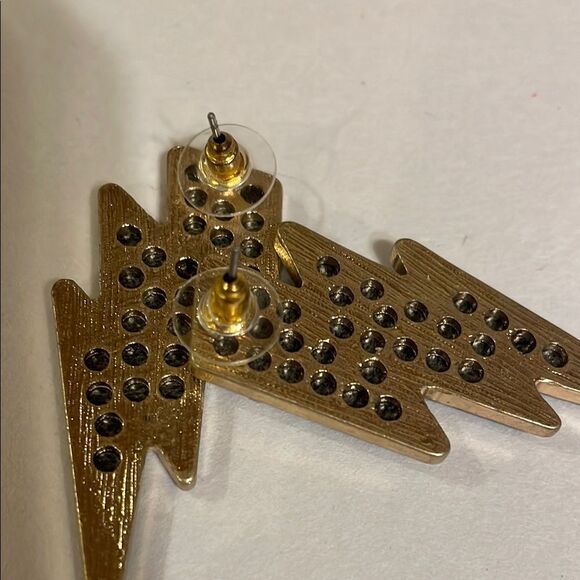 Gold and Black Jewelry Set - Picture 3 of 7